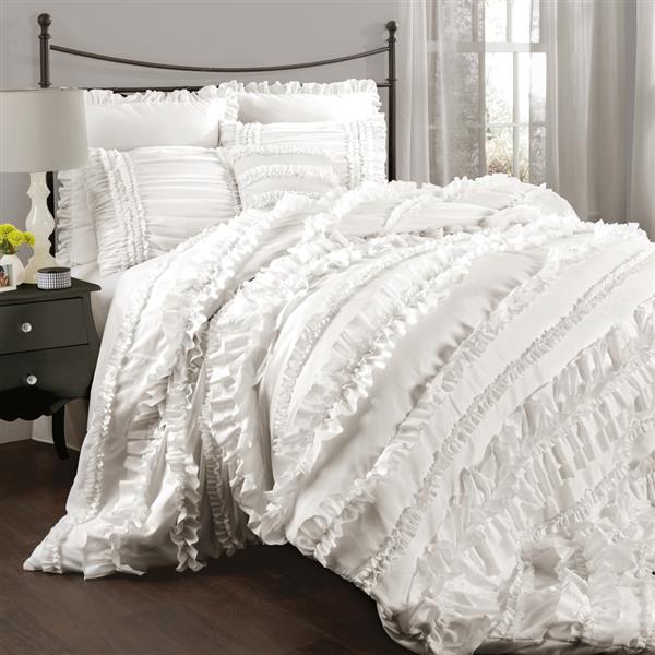 Lush Decor Belle 4 Piece White King, King Size Bed In A Bag Canada